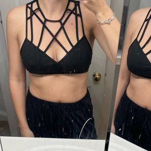 COPY - Reebok Strappy Sports Bra